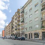 Functional Flat Near The Olimpic Stadium